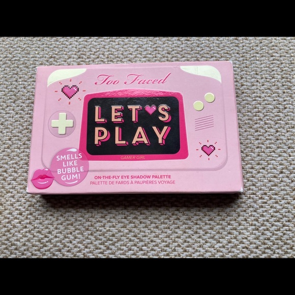 NIB🎭 Too-Faced Let's Play Eyeshadow Palette. - Picture 2 of 10